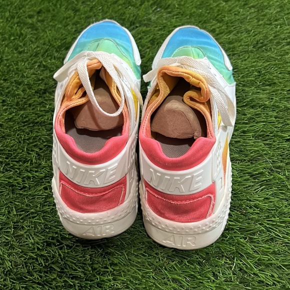 Women’s Nike Air Huarache Shoes - Rainbow ombré - Picture 5 of 9